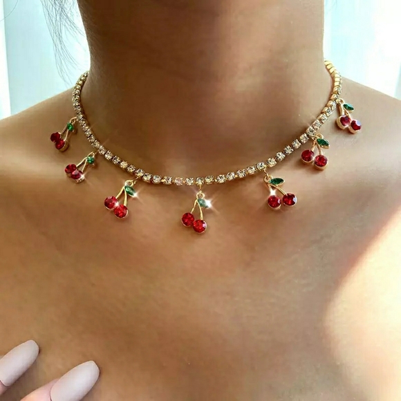 Crystal red cherry choker with crystal gold chain - Picture 2 of 6